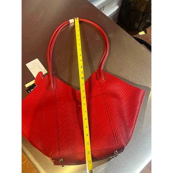 Winston Unique-shaped tote front pocket & removable cosmetic pouch Red NWT - Picture 14 of 15